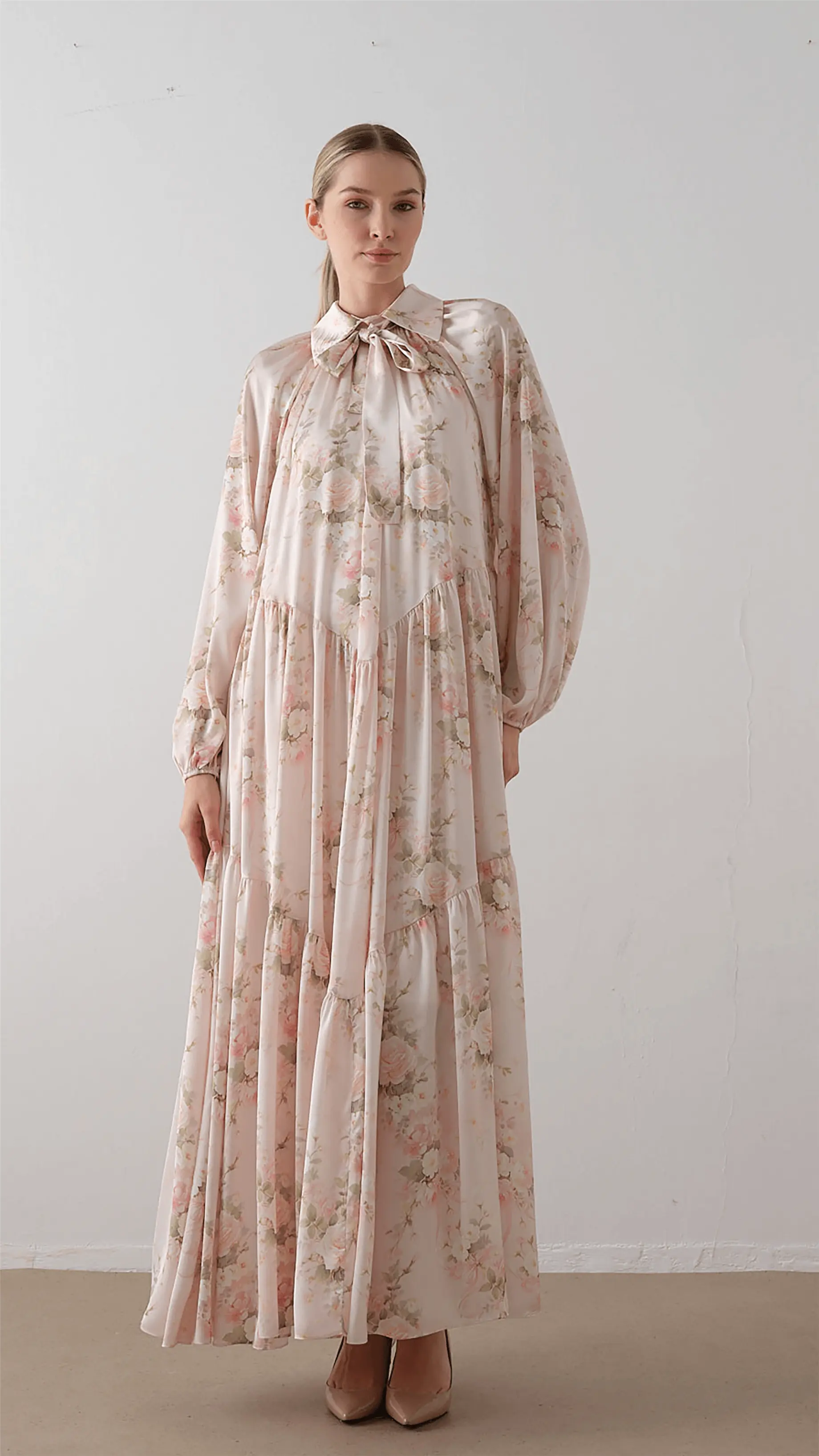 YAKASI FİYONKLU ŞİFON SATEN ELBİSE Pembe, photo 4