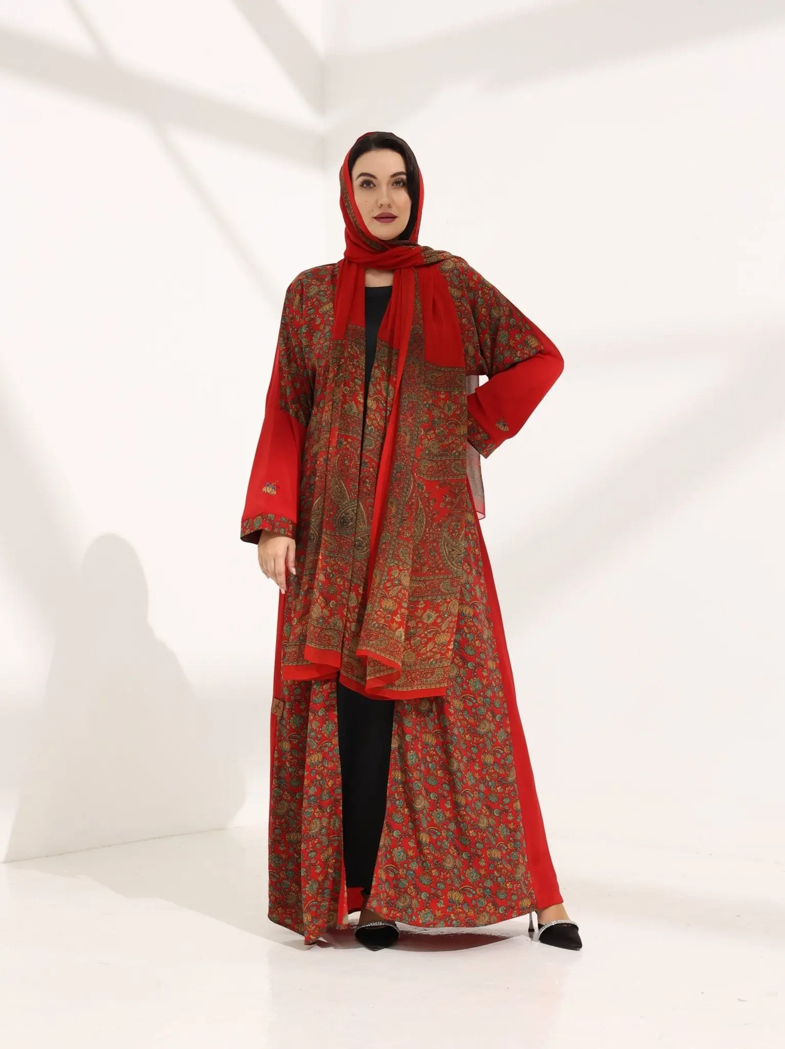 Kashmir Bloom Abaya – Ruby Jaal Edition