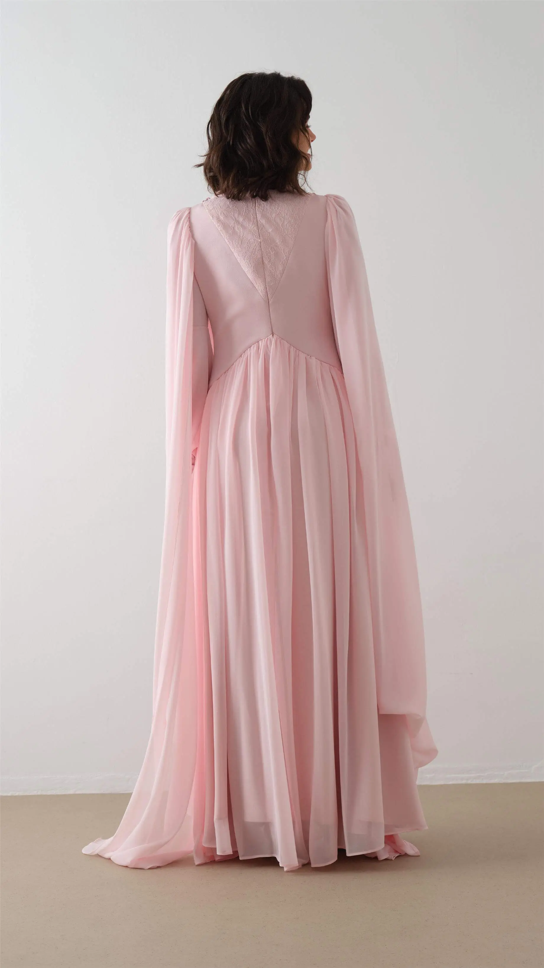 ÖN BEDENİ ÇİÇEK AKSESUARLI ELBİSE Pembe, photo 5