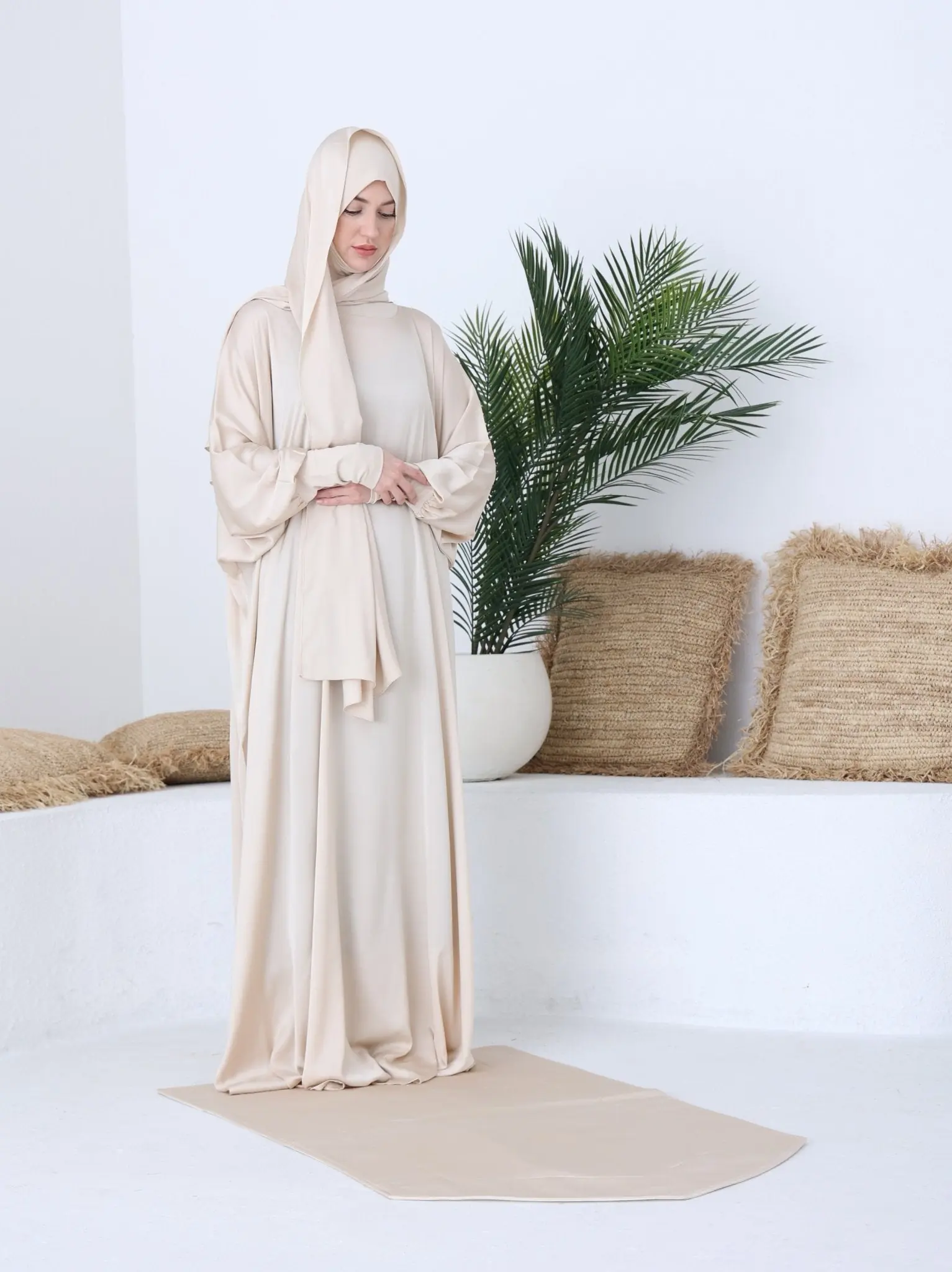 Beige Prayer Abaya, photo 2