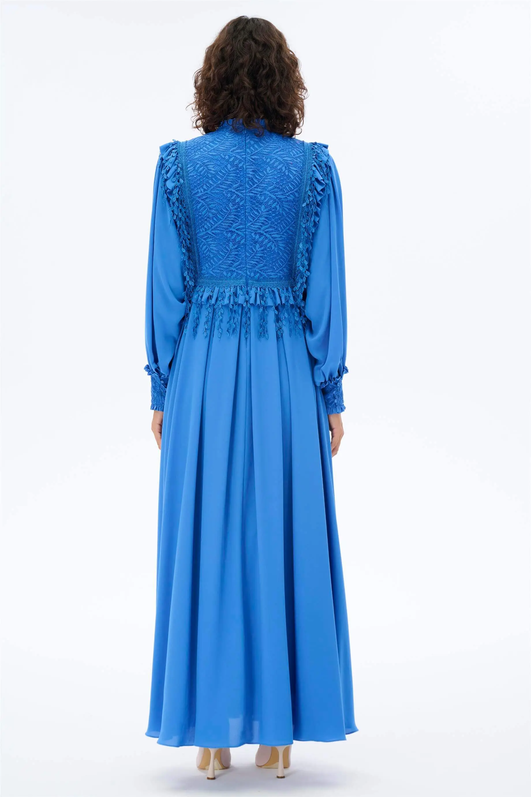Leaf Detail Lace Bodice Maxi Dress – Saks, photo 3